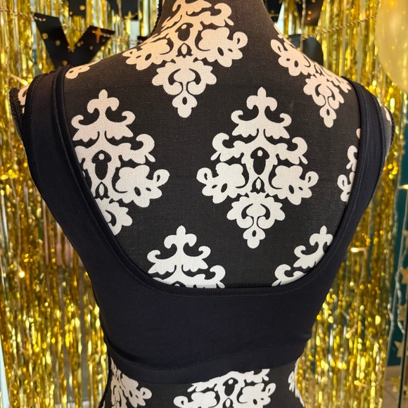 Urban Outfitters Out From Under Black Stretch Bra Top M/L Medium Large EUC Bella - Picture 6 of 10